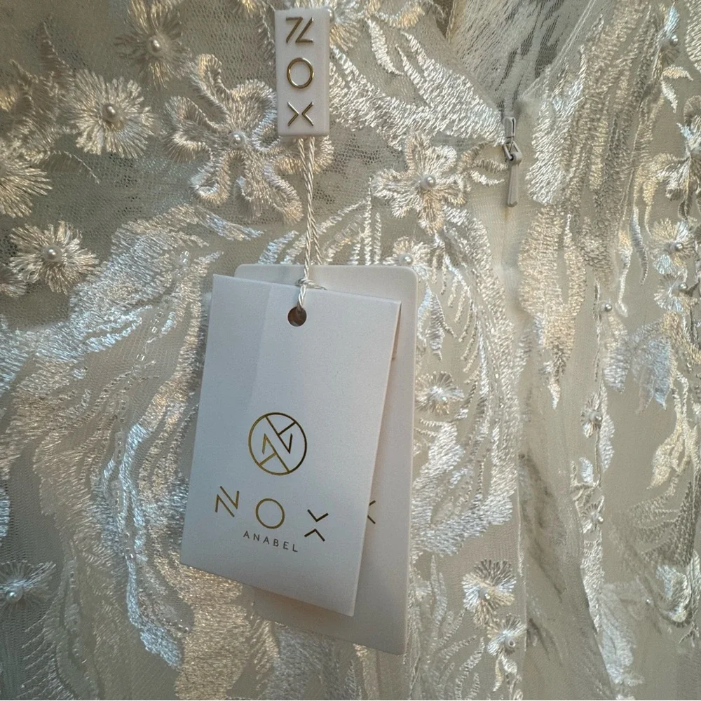 NEW Nox Anabel E442 Embroidered Tulle Wedding Gown Dress - Picture 5 of 11